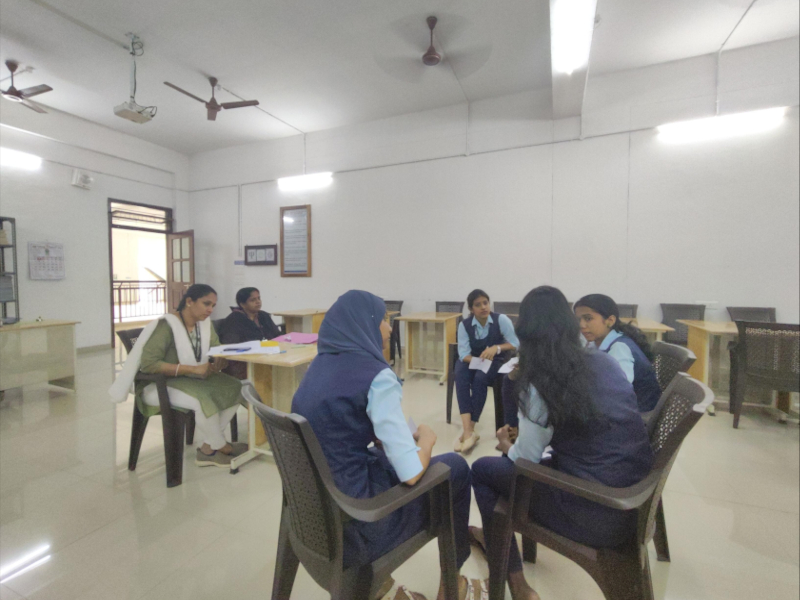 Best Outgoing Student(Group Discussion)