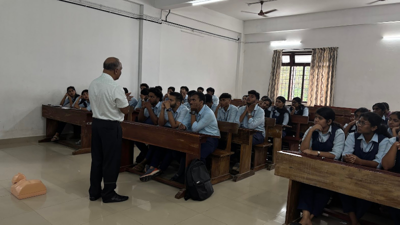 A workshop on Emergency Life Support